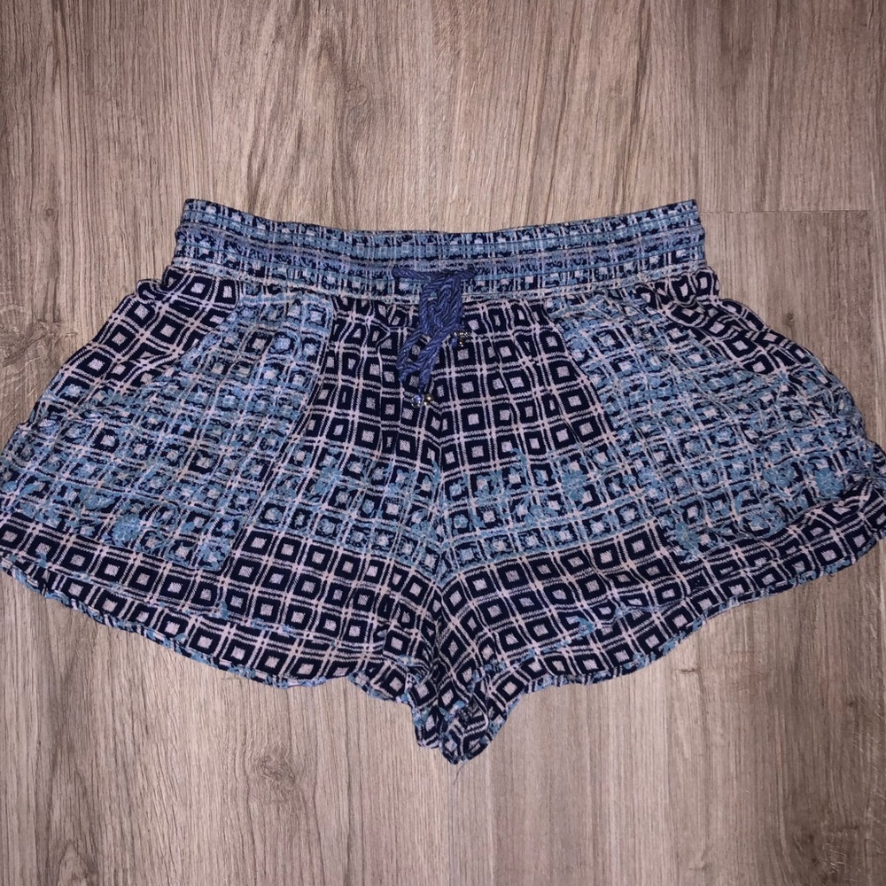 Band Of Gypsies Blue Patterned Flowy Shorts